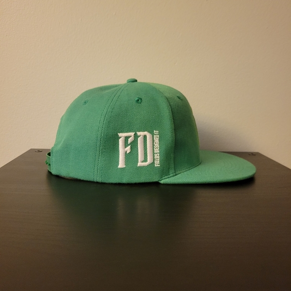 SNAPBACK HATS - Picture 3 of 4